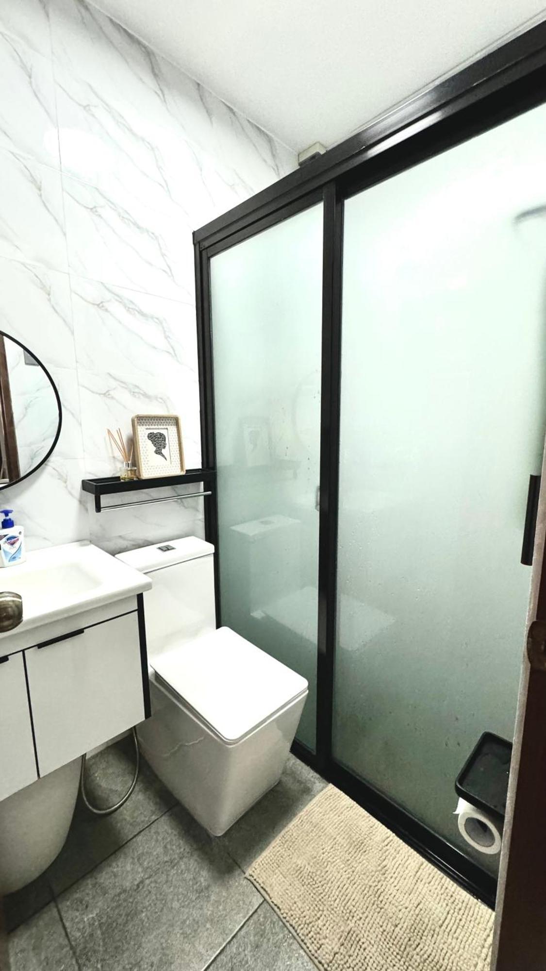 2 Bedroom Townhouse In Mabolo Malolos Bulacan Exterior foto